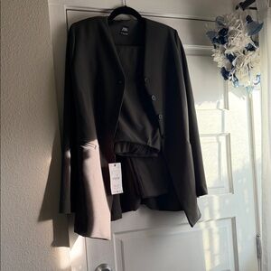 Zara Olive Green Blazer and Suit Jacket Set